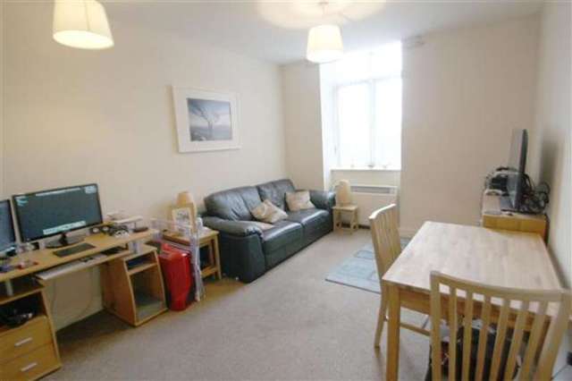  Image of 2 bedroom Apartment for sale in Garden Street North Halifax HX3 at Northowram, HX3 6BP