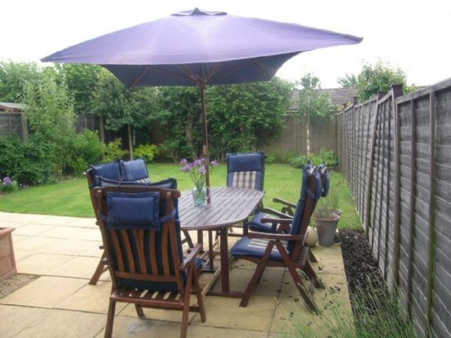  Image of 4 bedroom Semi-Detached house to rent in Gardener Walk Holmer Green High Wycombe HP15 at Gardener Walk Holmer Green Holmer Green, HP15 6TX