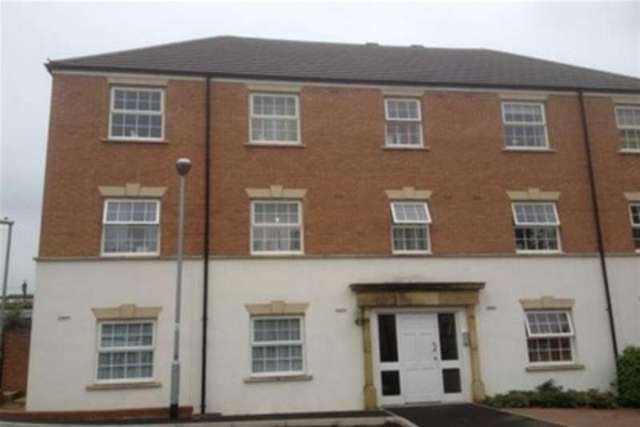  Image of 2 bedroom Flat to rent in Gatehouse Court Taunton TA1 at Taunton, TA1 1RX