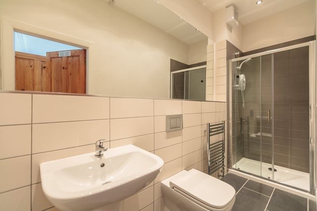  Image of 4 bedroom Flat to rent in Gayfield Square Edinburgh EH1 at Broughton Edinburgh Edinburgh, EH1 3NX
