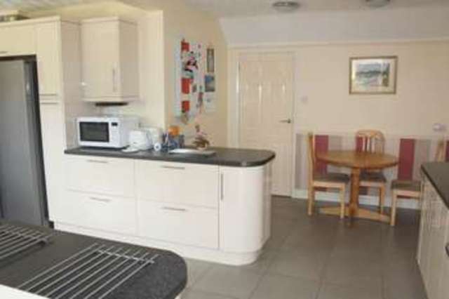  Image of 4 bedroom Detached house for sale in George Lane Wyre Piddle Pershore WR10 at George Lane Wyre Piddle Pershore, WR10 2HX