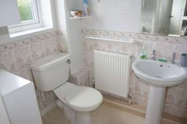  Image of 4 bedroom Detached house for sale in George Lane Wyre Piddle Pershore WR10 at George Lane Wyre Piddle Pershore, WR10 2HX