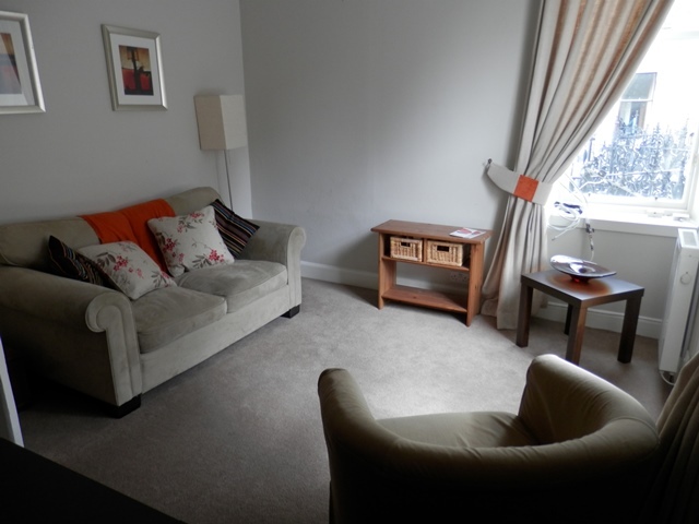  Image of 1 bedroom Flat to rent in George Street Perth PH1 at Perth Perthshire Perthshire, PH1 5LB