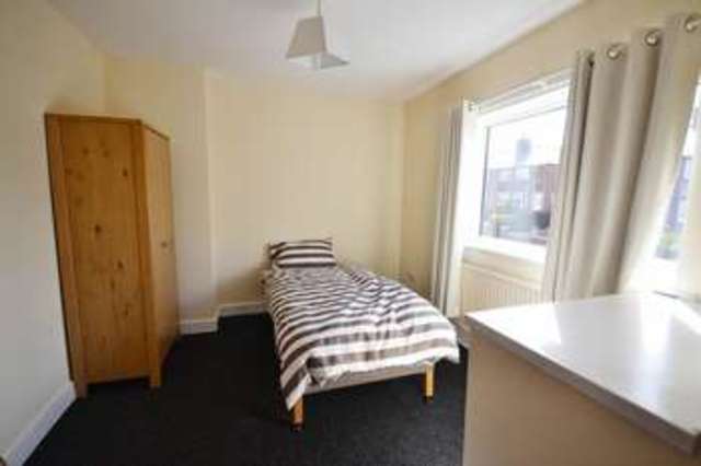  Image of 1 bedroom Semi-Detached house to rent in Gerald Road Barnsley S70 at Gerald Road  Barnsley, S70 3BL
