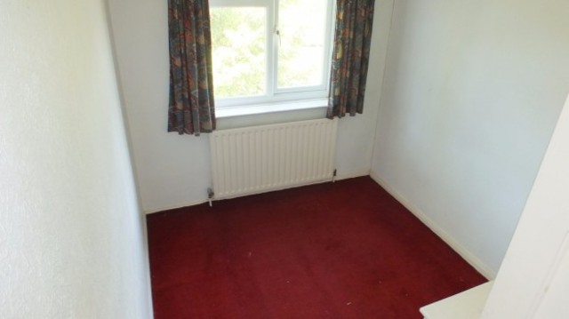  Image of 3 bedroom Semi-Detached house for sale in Glebelands Drive Headingley Leeds LS6 at Glebelands Drive  Leeds, LS6 4AG