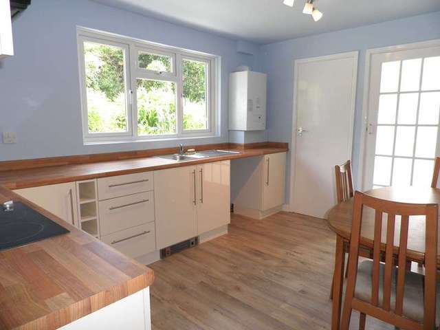  Image of 2 bedroom Detached house for sale in Glenburnie Road Bideford EX39 at Glenburnie Road  Bideford, EX39 2LW