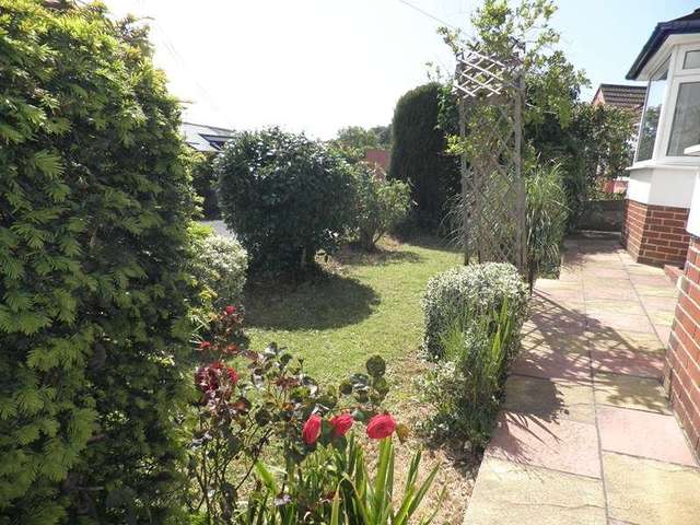  Image of 2 bedroom Detached house for sale in Glenburnie Road Bideford EX39 at Glenburnie Road  Bideford, EX39 2LW