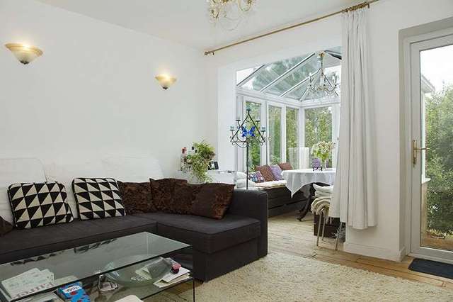  Image of 4 bedroom Flat for sale in Glendale Avenue London N22 at Glendale Avenue  Wood Green, N22 5AH