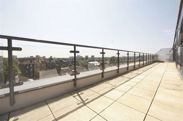  Image of 1 bedroom Flat to rent in Glengall Road London NW6 at Glengall Road Queens Park Brondesbury Park, NW6 7GF