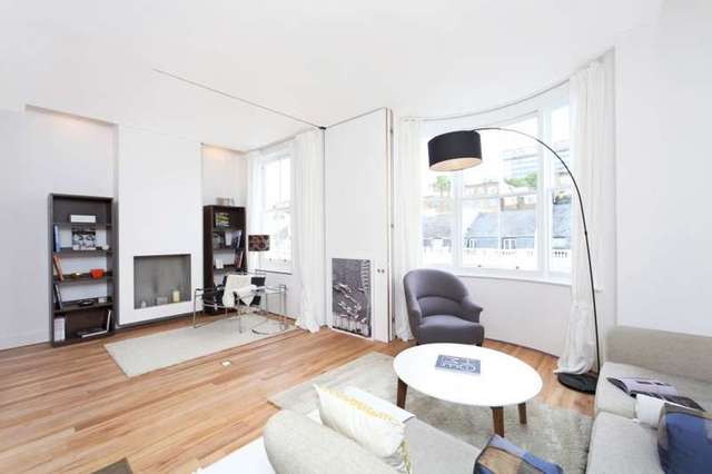  Image of 2 bedroom Flat to rent in Gloucester Terrace London W2 at Gloucester Terrace  London, W2 6DX