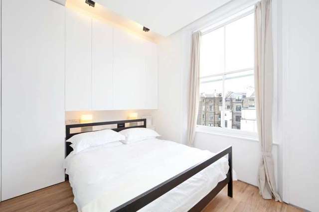  Image of 2 bedroom Flat to rent in Gloucester Terrace London W2 at Gloucester Terrace  London, W2 6DX