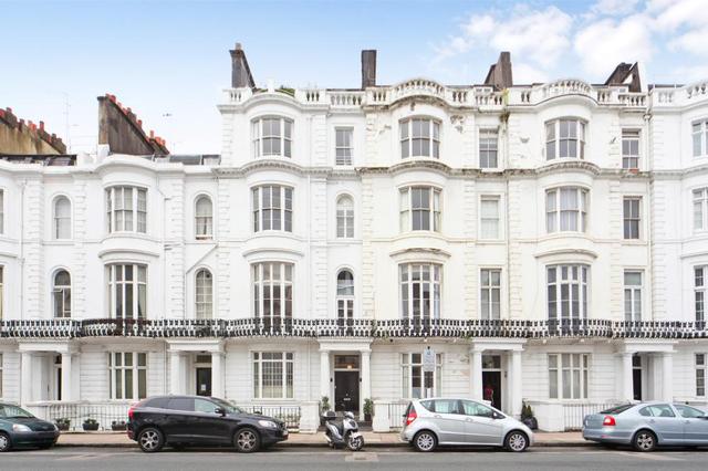  Image of 2 bedroom Flat to rent in Gloucester Terrace London W2 at Gloucester Terrace  London, W2 6DX