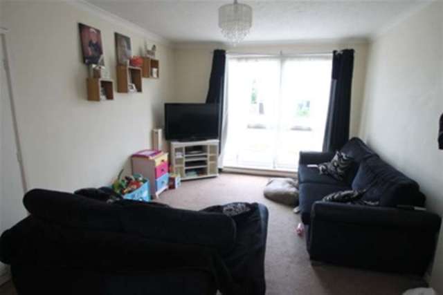  Image of 2 bedroom Maisonette to rent in Goldsel Road Swanley BR8 at Swanley, BR8 8EZ