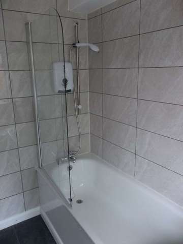  Image of 2 bedroom Flat to rent in Cromwell Road Hove BN3 at Hove, BN3 3DX