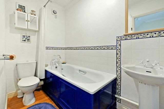  Image of 4 bedroom Terraced house for sale in Gordon Road Clifton Bristol BS8 at Gordon Road Clifton Bristol, BS8 1AW
