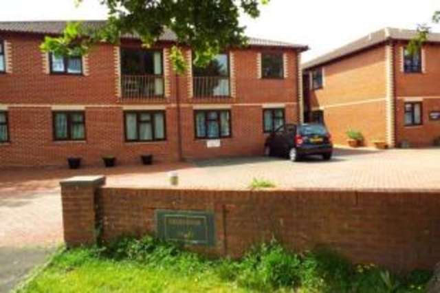  Image of 1 bedroom Flat for sale in Gosport Road Stubbington Fareham PO14 at Gosport Road Fareham Stubbington, PO14 2AX