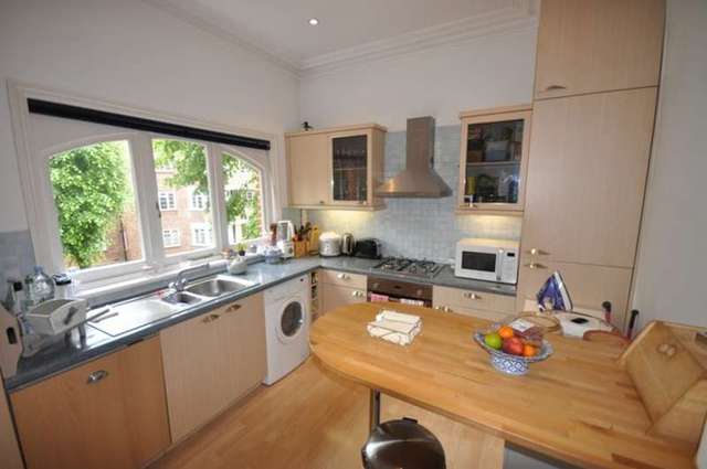  Image of 2 bedroom Flat to rent in Grange Road London W4 at London, W4 4DA