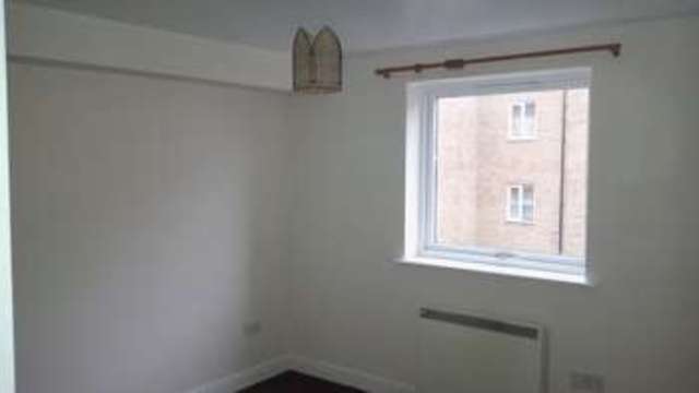  Image of 2 bedroom Flat to rent in West Street Gravesend DA11 at West Street  Gravesend, DA11 0BP
