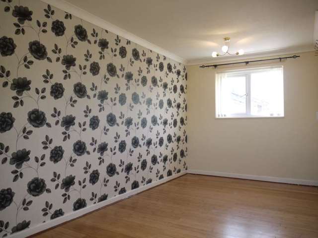  Image of 3 bedroom Detached house for sale in Greenhow Bracknell RG12 at Greenhow  Bracknell, RG12 7RJ