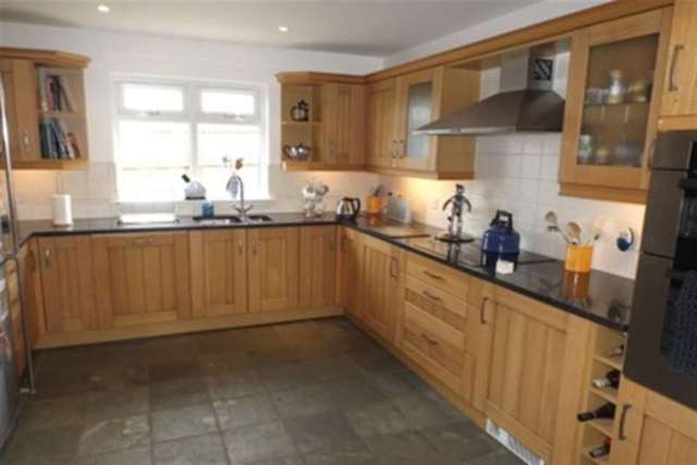  Image of 5 bedroom Detached house to rent in Greens Road Carnwath Lanark ML11 at Lanark, ML11 8TG