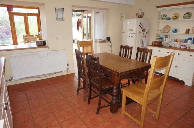  Image of 4 bedroom Terraced house for sale in Greenside Kendal LA9 at Kendal Cumbria, LA9 5DU