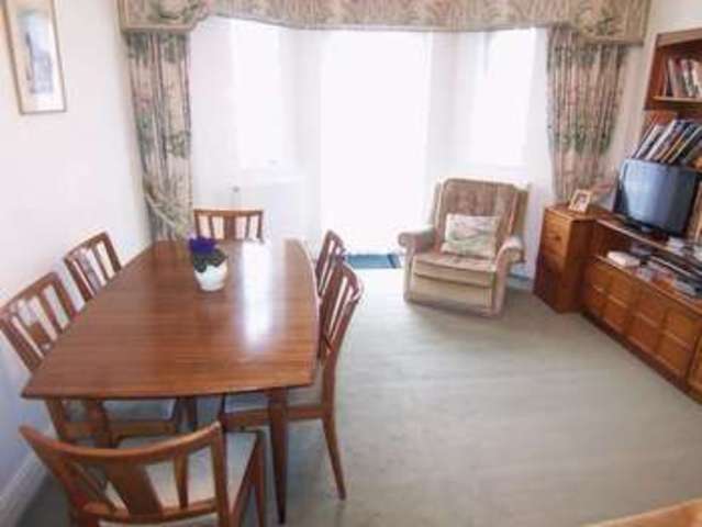  Image of 3 bedroom Detached house for sale in Greenway London N20 at Greenway  London, N20 8ED