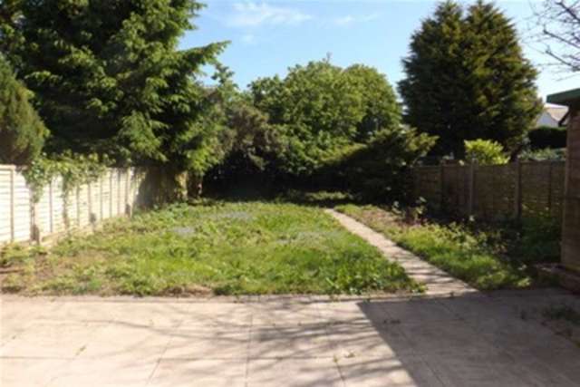  Image of 3 bedroom Detached house to rent in Gresham Road Hall Green Birmingham B28 at Birmingham, B28 0HX