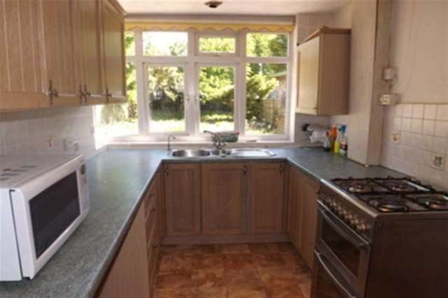  Image of 3 bedroom Detached house to rent in Gresham Road Hall Green Birmingham B28 at Birmingham, B28 0HX