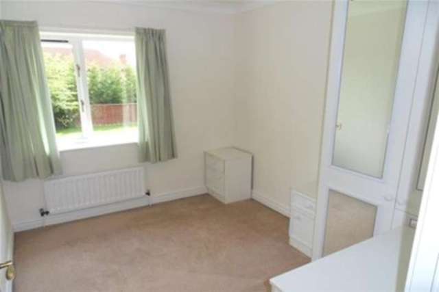  Image of 4 bedroom Detached house to rent in Greystoke Park Gosforth Newcastle upon Tyne NE3 at Newcastle upon Tyne, NE3 2DZ