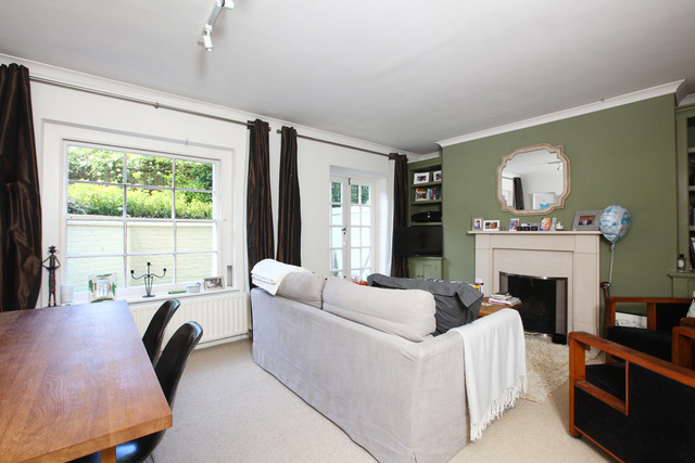  Image of 2 bedroom Apartment for sale in Grove Park London SE5 at Grove Park Camberwell Camberwell, SE5 8LD