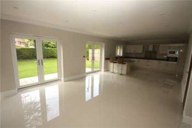  Image of 5 bedroom Detached house for sale in Guildford Road West End Woking GU24 at West End Woking West End, GU24 9LT