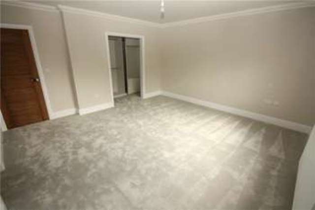  Image of 5 bedroom Detached house for sale in Guildford Road West End Woking GU24 at West End Woking West End, GU24 9LT