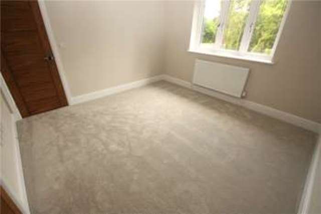  Image of 5 bedroom Detached house for sale in Guildford Road West End Woking GU24 at West End Woking West End, GU24 9LT