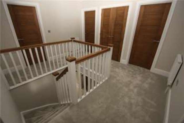  Image of 5 bedroom Detached house for sale in Guildford Road West End Woking GU24 at West End Woking West End, GU24 9LT