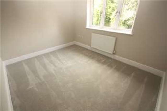  Image of 5 bedroom Detached house for sale in Guildford Road West End Woking GU24 at West End Woking West End, GU24 9LT