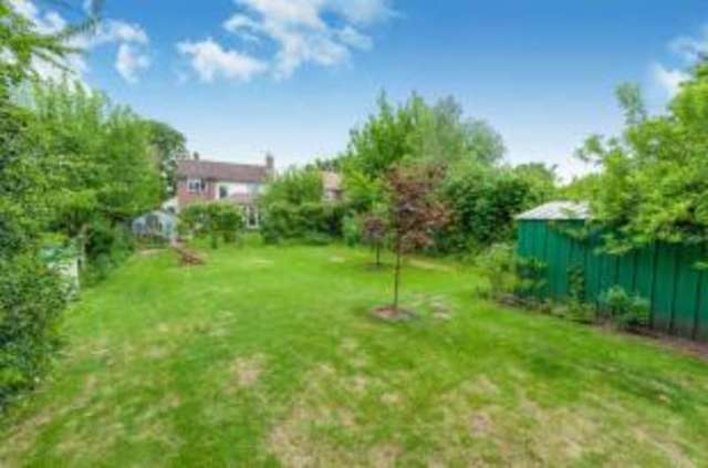  Image of 3 bedroom Detached house for sale in Coltsfoot Drive Burpham Guildford GU1 at Guildford Surrey Burpham, GU1 1YH