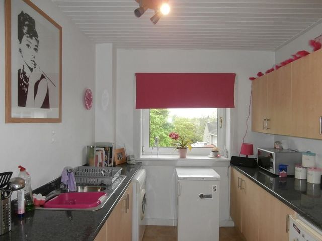  Image of 1 bedroom Flat to rent in Halfmerk South East Kilbride Glasgow G74 at East Kilbride South Lanarkshire South Lanarkshire, G74 3EQ