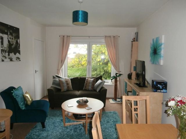  Image of 1 bedroom Flat to rent in Halfmerk South East Kilbride Glasgow G74 at East Kilbride South Lanarkshire South Lanarkshire, G74 3EQ