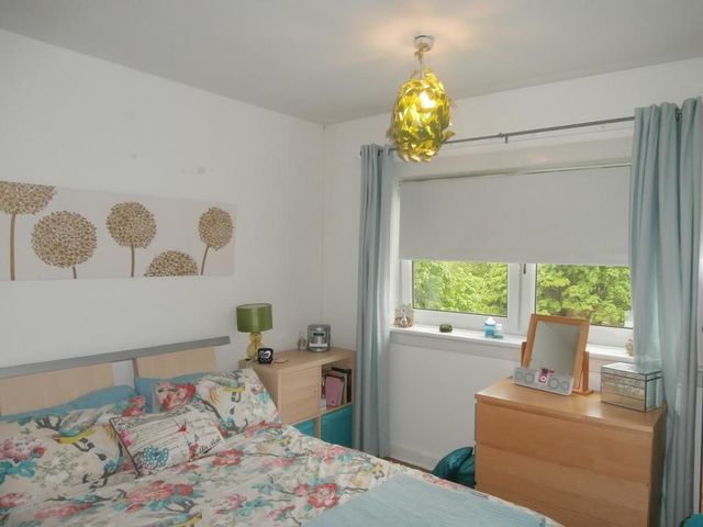  Image of 1 bedroom Flat to rent in Halfmerk South East Kilbride Glasgow G74 at East Kilbride South Lanarkshire South Lanarkshire, G74 3EQ