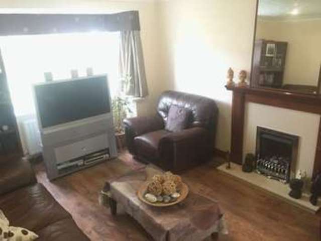  Image of 4 bedroom Semi-Detached house to rent in Hallam Crescent Wolverhampton WV10 at Hallam Crescent  Wolverhampton, WV10 9YA