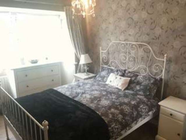  Image of 4 bedroom Semi-Detached house to rent in Hallam Crescent Wolverhampton WV10 at Hallam Crescent  Wolverhampton, WV10 9YA