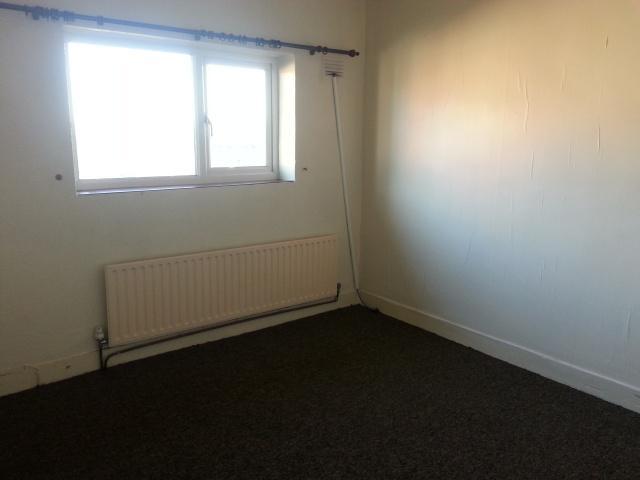  Image of 3 bedroom Terraced house to rent in Halsall Drive Sheffield S9 at Sheffield, S9 4JD