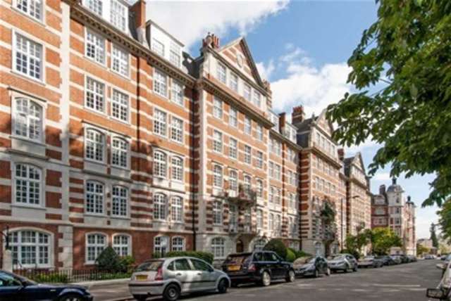  Image of 4 bedroom Flat to rent in St. Johns Wood High Street London NW8 at London, NW8 7DX