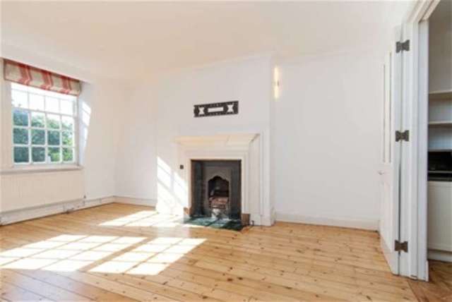  Image of 4 bedroom Flat to rent in St. Johns Wood High Street London NW8 at London, NW8 7DX