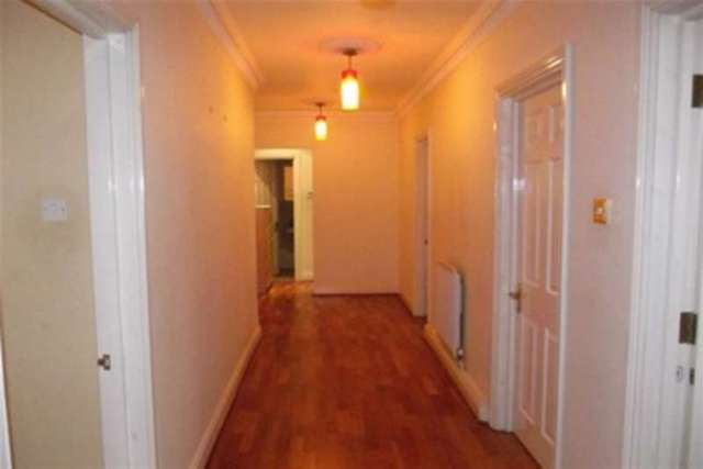  Image of 3 bedroom Flat to rent in Harborne Road Edgbaston Birmingham B15 at Birmingham, B15 3UH