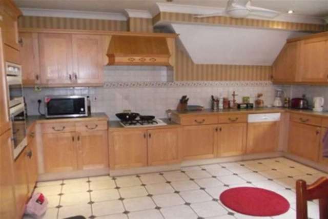  Image of 3 bedroom Flat to rent in Harborne Road Edgbaston Birmingham B15 at Birmingham, B15 3UH