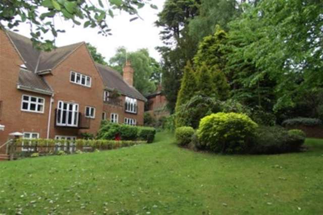  Image of 3 bedroom Flat to rent in Harborne Road Edgbaston Birmingham B15 at Birmingham, B15 3UH