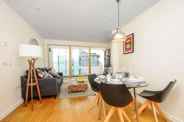  Image of 1 bedroom Flat for sale in Hardwicks Square London SW18 at Wandsworth, SW18 4AG