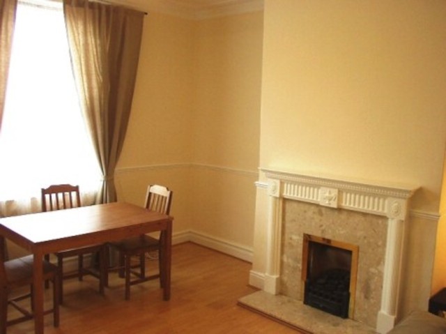  Image of 2 bedroom Terraced house to rent in Harlech Mount Beeston Leeds LS11 at Harlech Mount Beeston Leeds, LS11 7DW