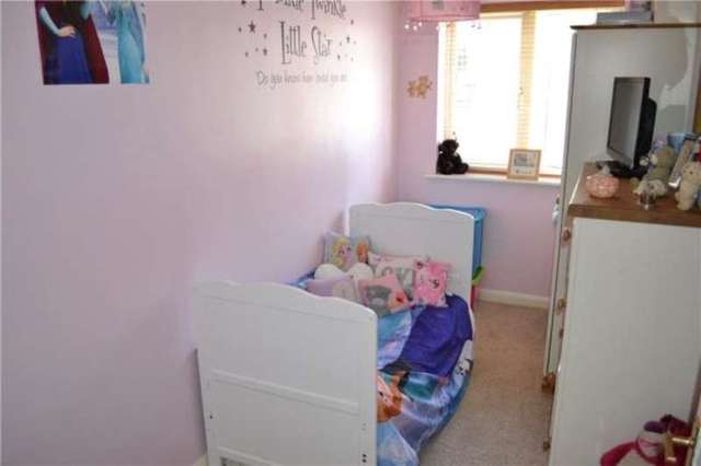  Image of 2 bedroom Flat for sale in The Avenue Coventry CV3 at 11 The Avenue Coventry Binley, CV3 4BF